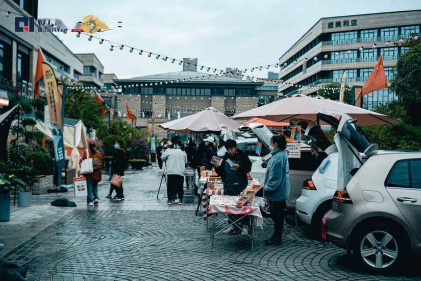 “曲江电竞赛车嘉年华”活动国庆开幕