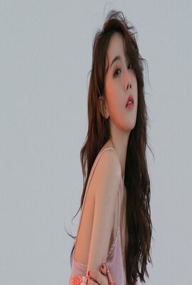 同居:朋友的女朋友
