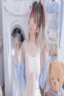 水与糖:摄影家卡洛·迪·帕尔马的生活与色彩