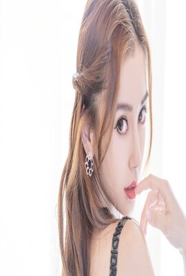 琥珀，在清澈与温柔中宿醉