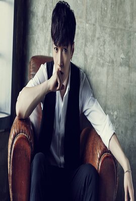 绅士大佬撕下伪装步步逼近