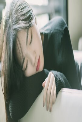 神女与鲸鱼/妓女与鲸鱼